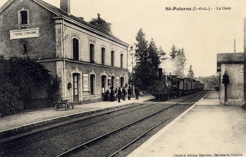 La gare St Paterne-St Christophe... à Saint-Paterne-Racan